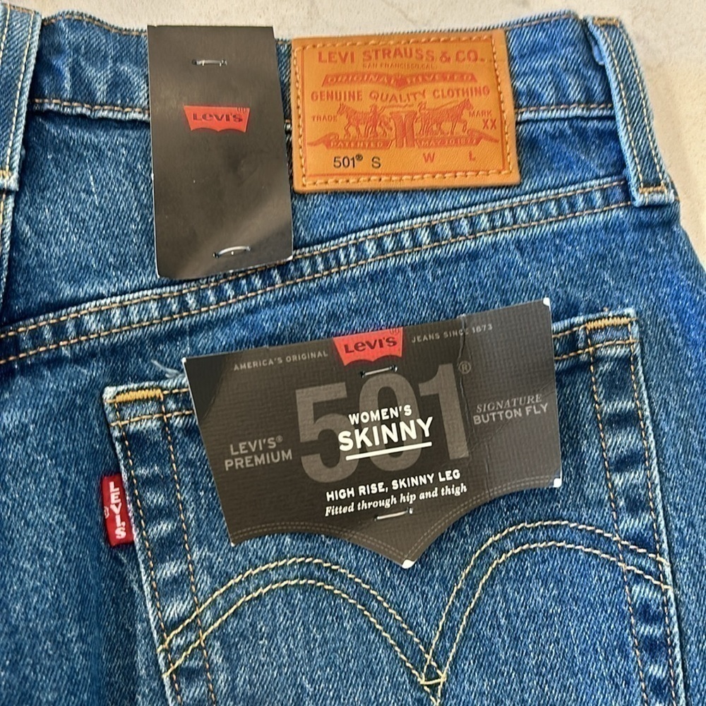 Levi's Premium 501 S Big E Women's Buttonfly Distressed Skinny Jeans Size 28x28 - Picture 10 of 16